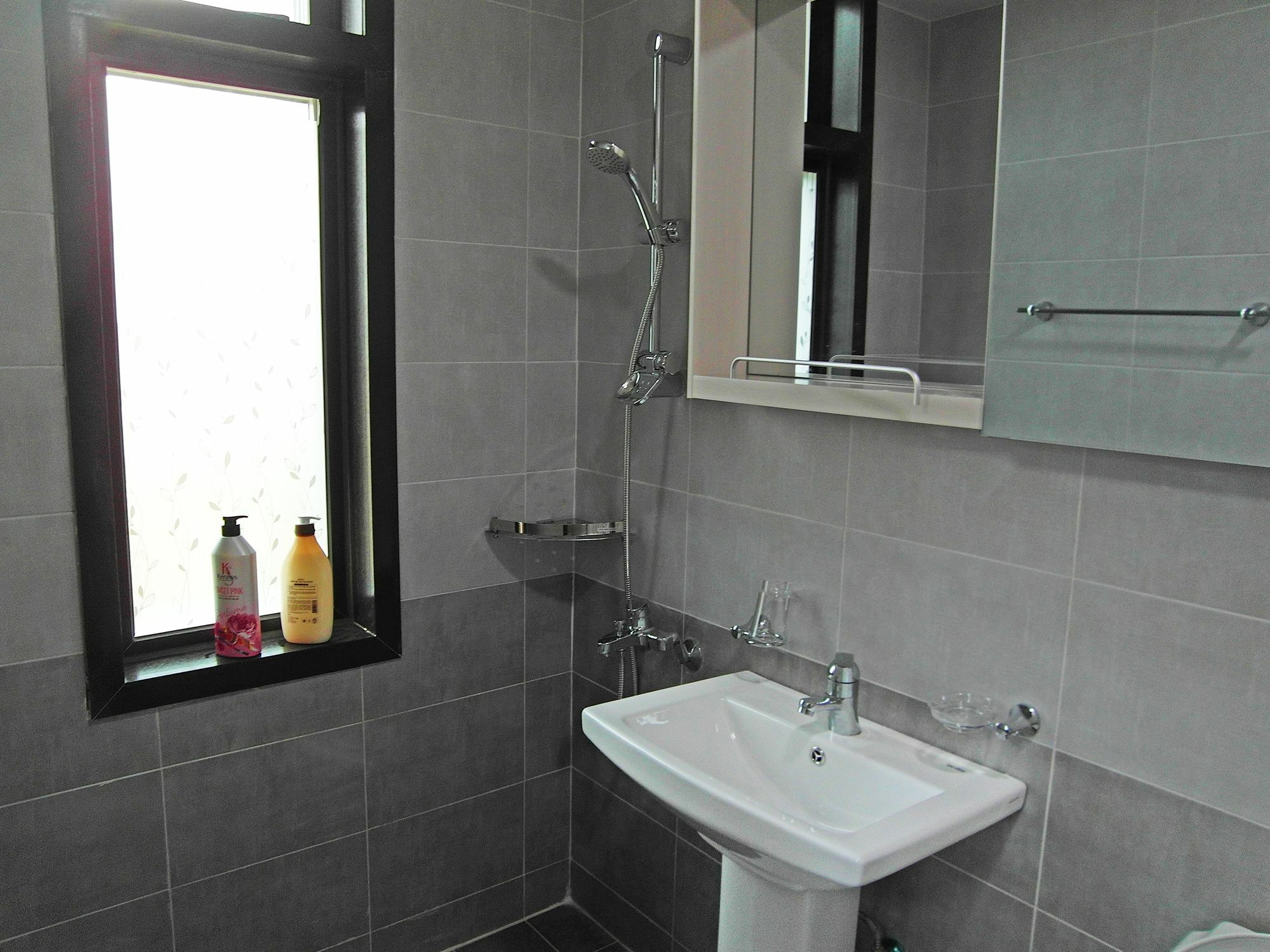 Leeon Guest House Ίντσεον Εξωτερικό φωτογραφία