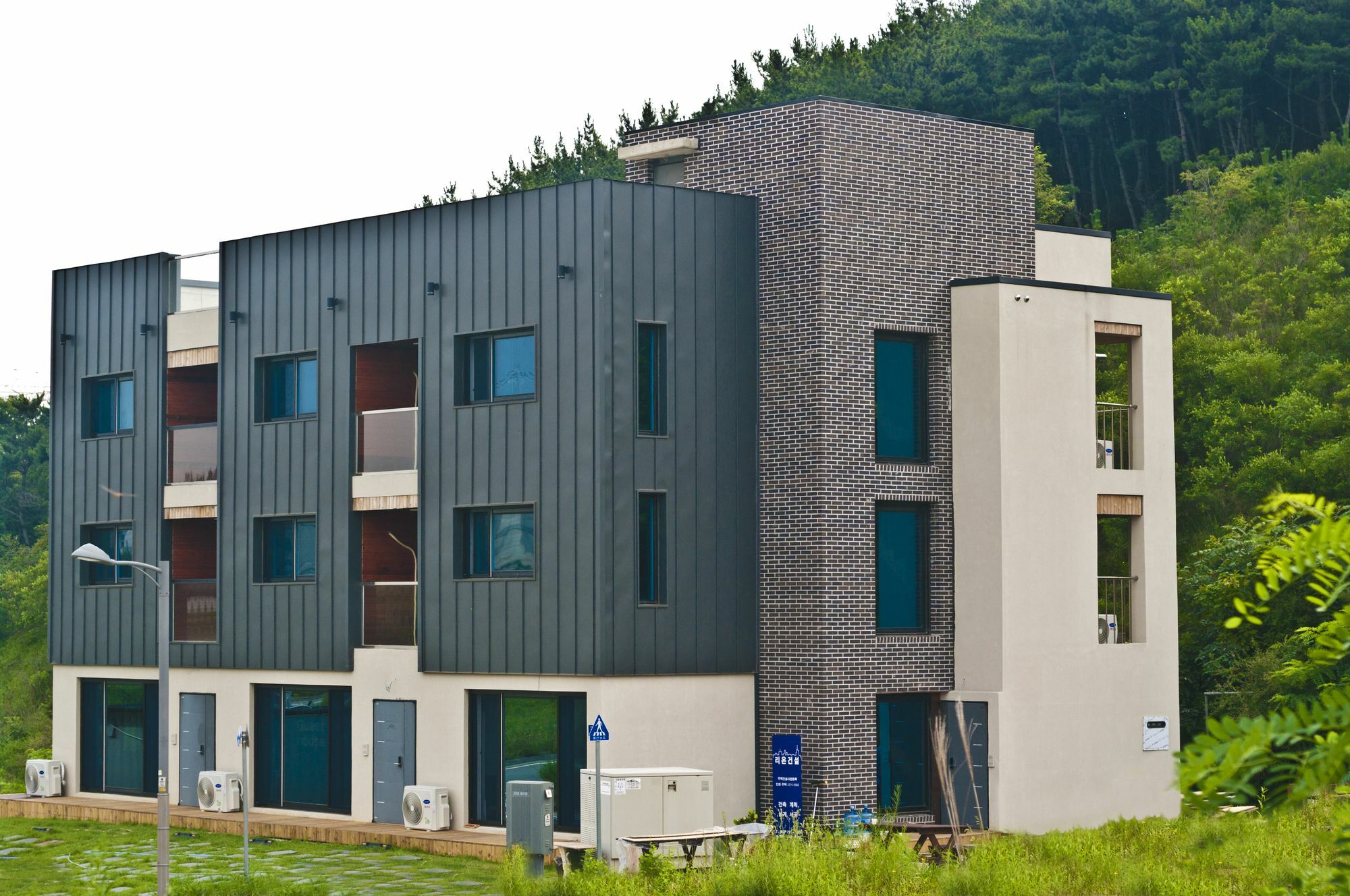 Leeon Guest House Ίντσεον Εξωτερικό φωτογραφία